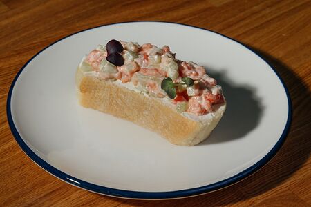 Брускетта с тунцом