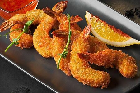 Креветки темпура под соусом васаби