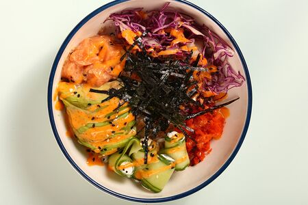 Поке Калифорния с лососем