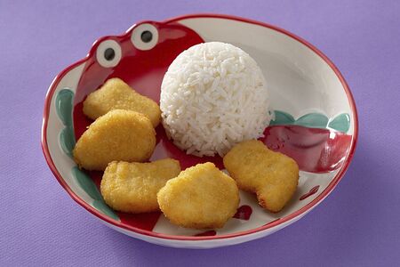 Куриные наггетсы с отварным рисом