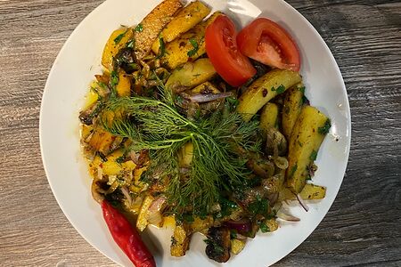 Картофель, жаренный с грибами