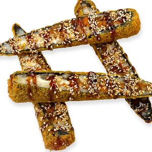 Стрипс max ролл с жареным лососем 