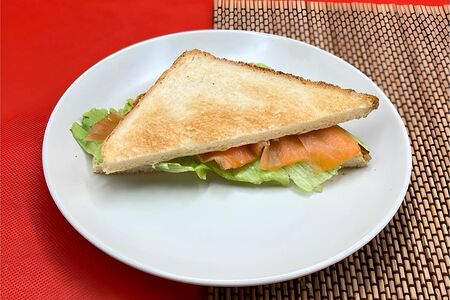 Сэндвич с семгой