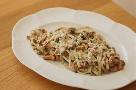 Паста с лисичками