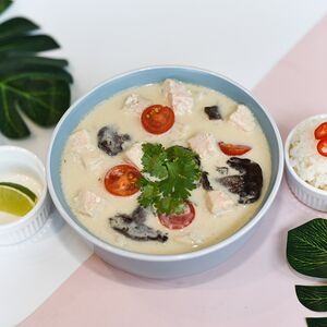 Том кха с курицей 