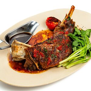 Лопатка ягнёнка в специях