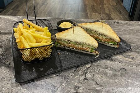 Сэндвич с лососем