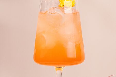 Лимонад персик-лемограсс