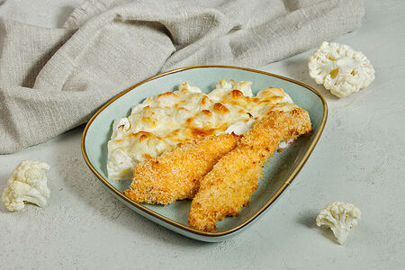 Цветная капуста под сырной шапкой с куриными стрипсами