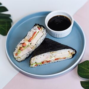 Суши-сэндвич с курицей
