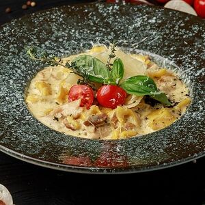 Паста с белыми грибами и курицей