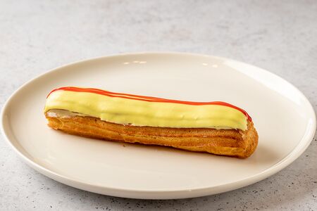 Эклер Банановый