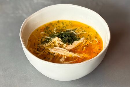 Куриный суп с домашней лапшой