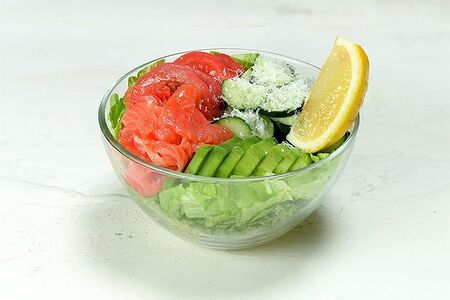 Салат с лососем