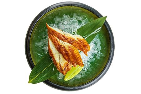 Сашими угорь