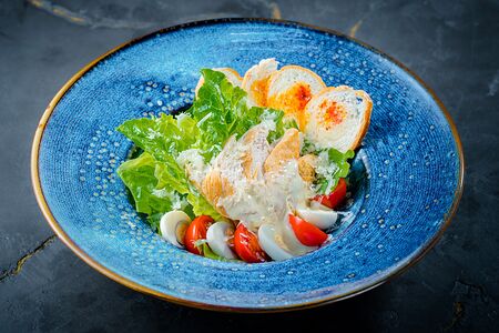 Цезарь с курицей