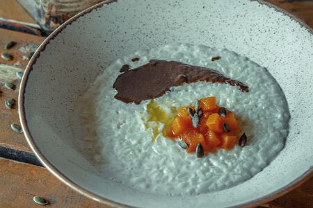 Рисовая каша с урбечом и тыквой 