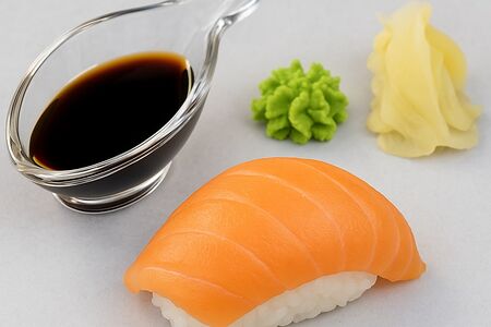 Суши с лососем