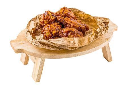 Куриные крылья с соусом барбекю