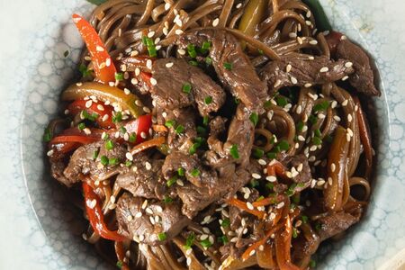 Соба с говядиной 