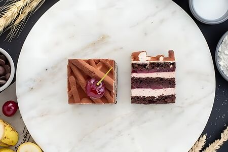 Пирожное с вишней веган