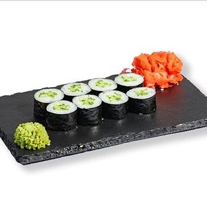 Хосомаки с огурцом