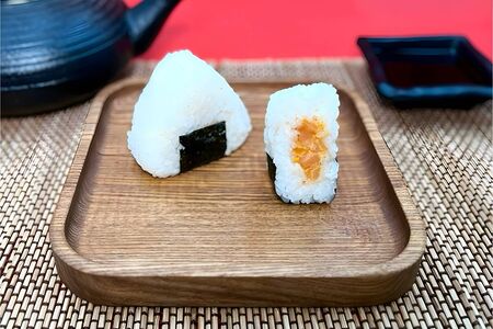 Онигири Лосось спайси