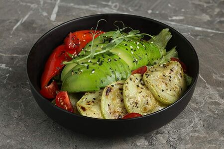 Салат Авокадо гриль