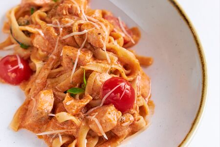 Тальятелле с лососем