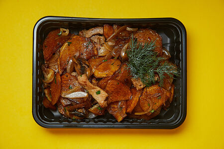 Жареха мясная с картошкой Че