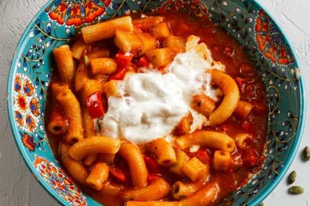 Пенне со старчаттелой и баклажанами 