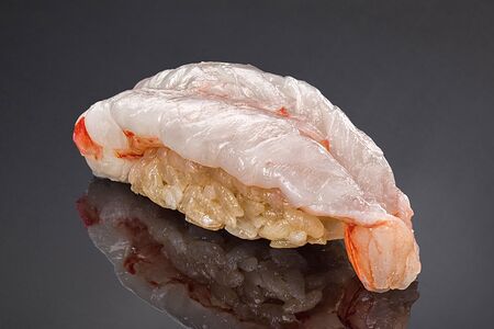 Суши креветка карабинерос