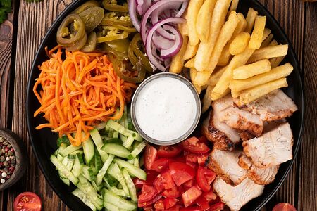 Шаверма на тарелке двойная курица