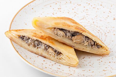 Блин с курицей и грибами