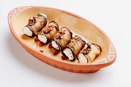 Рулетики из баклажанов