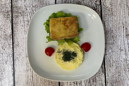 Филе семги в слоеном тесте