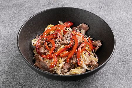 Теплый салат с мраморной говядиной