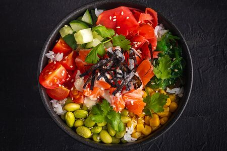 Поке с лососем