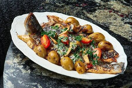 Голец аквапан с молодым картофелем и грибами