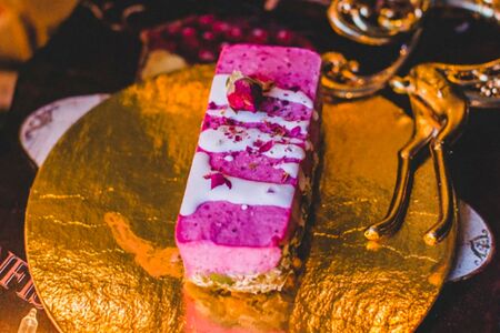 Пирожное Клюква-шоколад