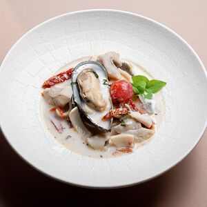 Сливочный суп с морепродуктами