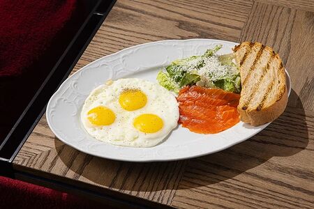 Большой завтрак с лососем