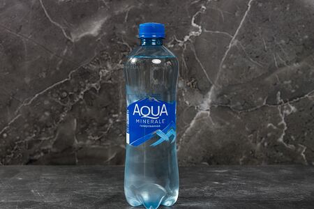 Вода с газом BonAqua
