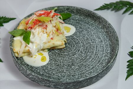 Омлет с крабом и страчателлой