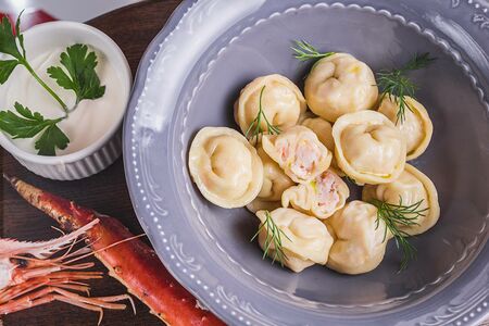 Пельмени с лососем