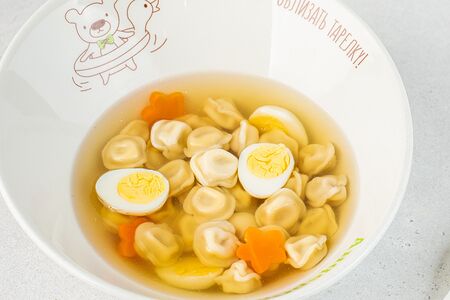 Суп с мини-пельмешками из свинины и говядины