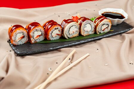 Токийские роллы Флорида с форелью и угрем