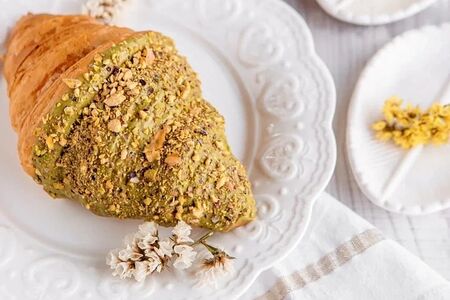 Круассан фисташка 