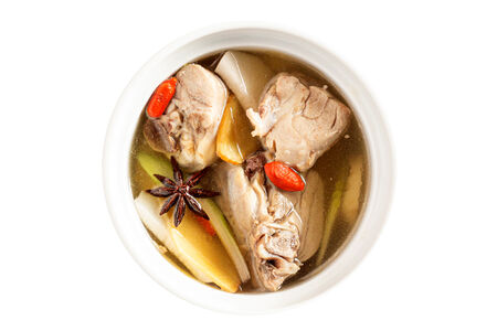 Целебный суп-бульон с курицей и кореньями (350 гр)