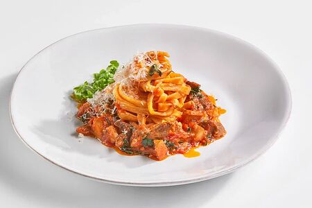 Феттуччине с говядиной и белыми грибами